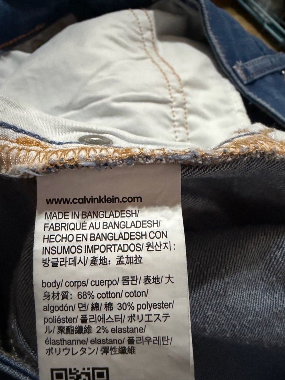 Calvin Klein Jeans Blue Rolled-Hem Denim Shorts Size 12 - Picture 7 of 7
